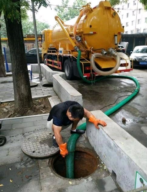 污水池沉淀池清理